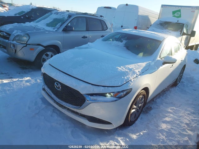 Mazda 3 SELECT 2022 JM1BPAB74N1502452 Image 2
