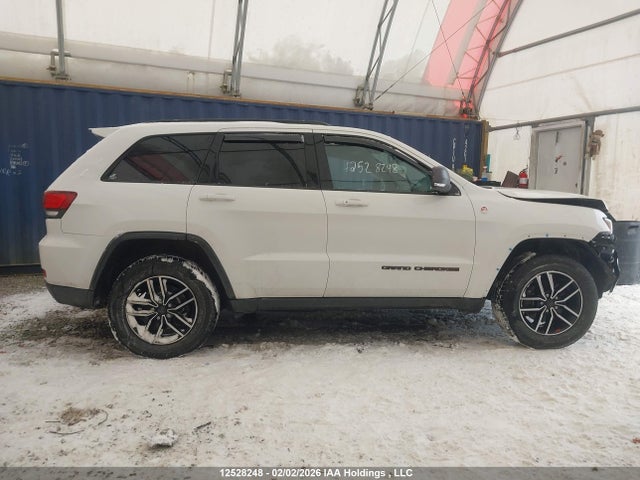 1C4RJFLG0KC765274 Jeep Grand Cherokee Trailhawk
