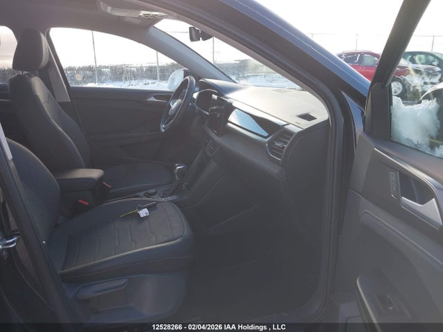 3VV2C7B23SM053686 Volkswagen Taos Comfortline Black Edition