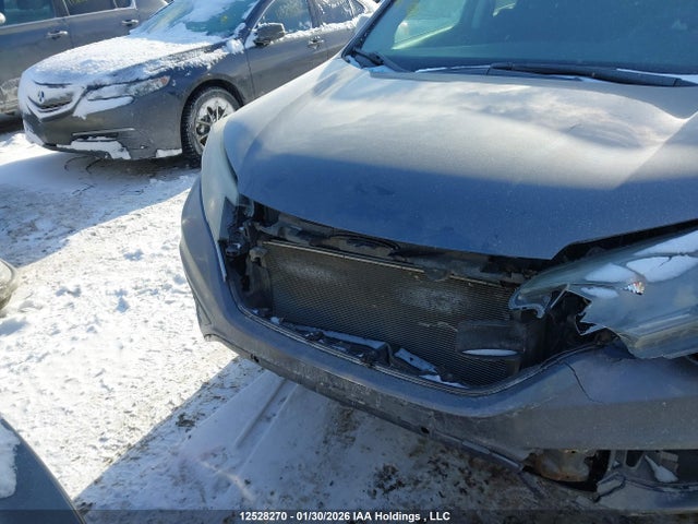 2HKRM4H4XFH125576 Honda CR-V SE