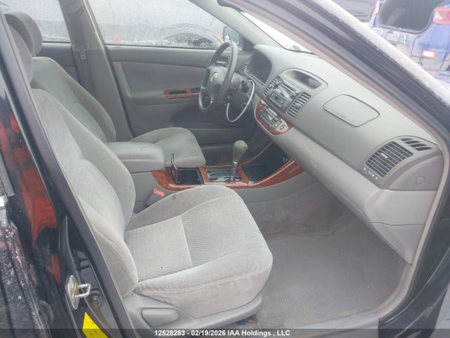 Aukcja sprzedaży 2002 Toyota Camry Le/xle, vin: JTDBE30K720015739, numer aukcji: 12528283