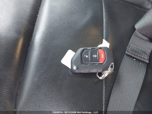 1C4HJXEG1MW521214 Jeep TJ