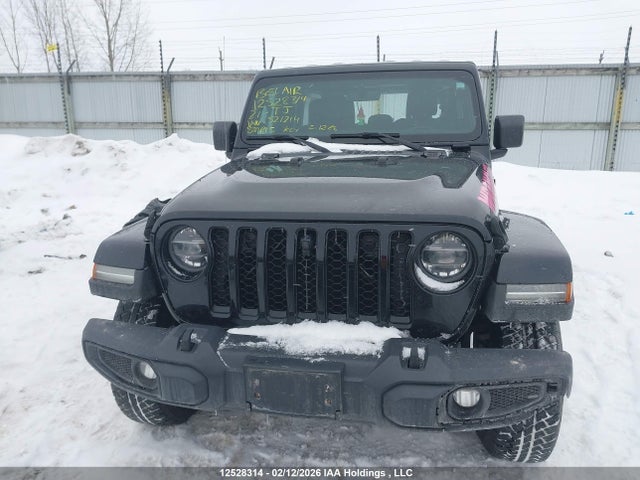 1C4HJXEG1MW521214 Jeep TJ