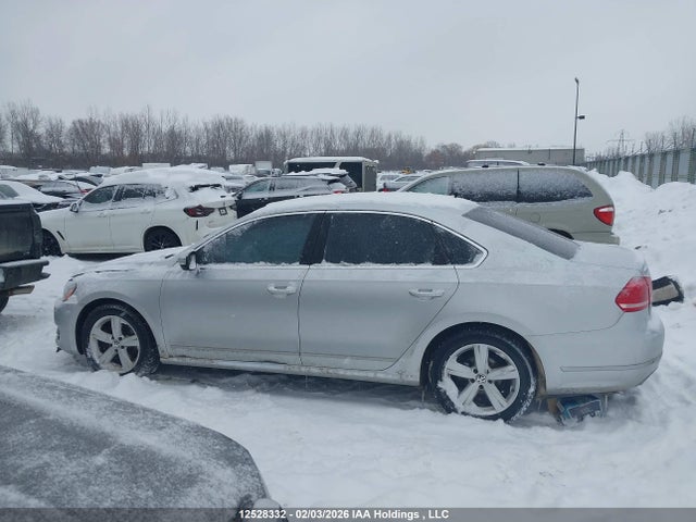 Aukcja sprzedaży 2015 Volkswagen Passat Se, vin: 1VWBV7A30FC074762, numer aukcji: 12528332