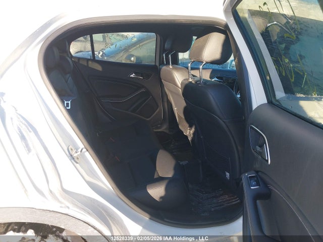 WDCTG4GB0FJ067198 Mercedes-Benz Gla 250 4matic