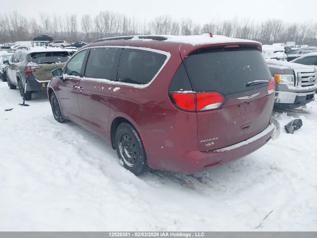 2C4RC1DG7JR355556 Chrysler Pacifica Touring