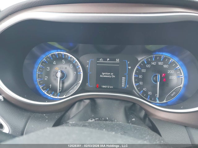 2C4RC1DG7JR355556 Chrysler Pacifica Touring