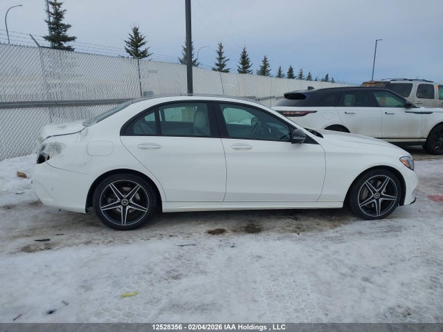 55SWF4KB6JU240251 Mercedes-Benz C 300 4matic