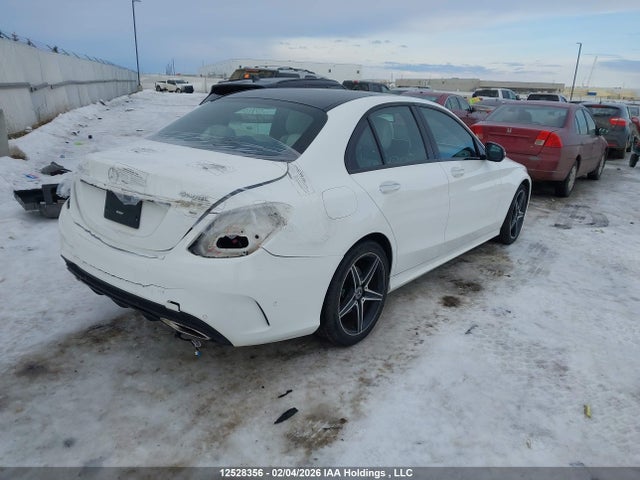 55SWF4KB6JU240251 Mercedes-Benz C 300 4matic