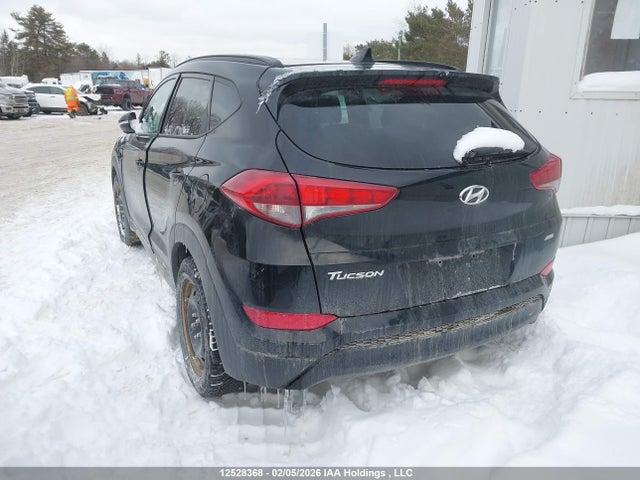 KM8J3CA41JU789876 Hyundai Tucson Se 2.0l