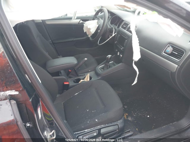 3VWD07AJ7FM275322 Volkswagen Jetta 1.8 Tsi Comfortline/1.8 Tsi Trendline+