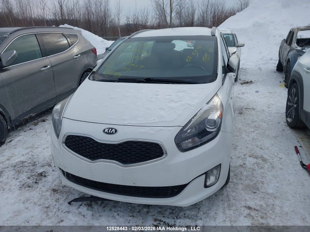 KNAHT8A3XE7053009 KIA Rondo Lx