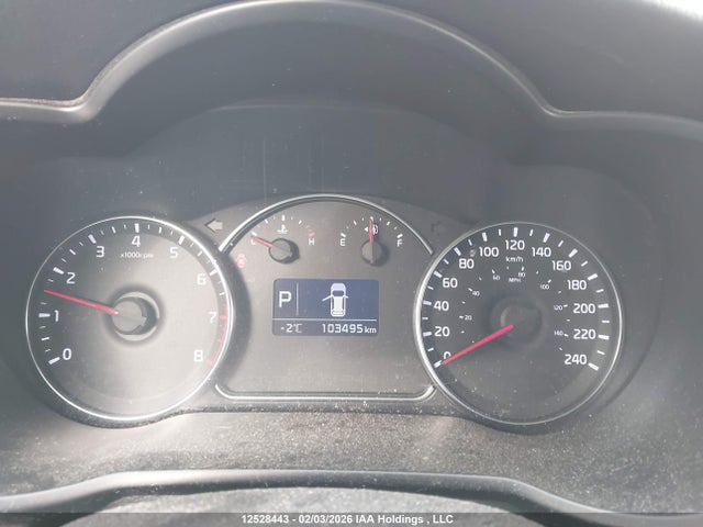 KNAHT8A3XE7053009 KIA Rondo Lx