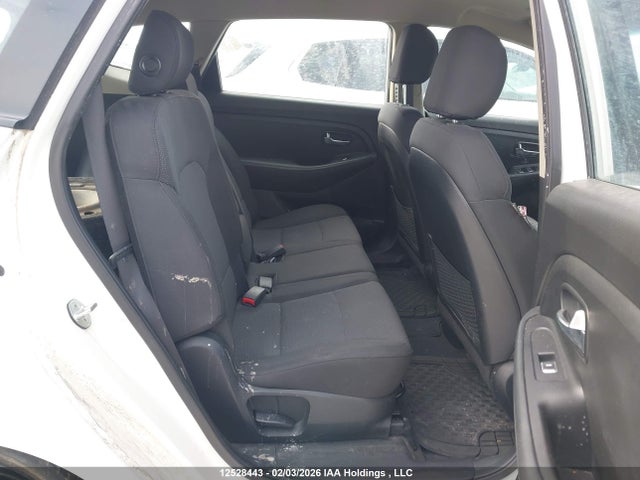 KNAHT8A3XE7053009 KIA Rondo Lx