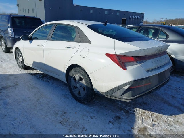 KMHLM4DG8SU939453 Hyundai Elantra