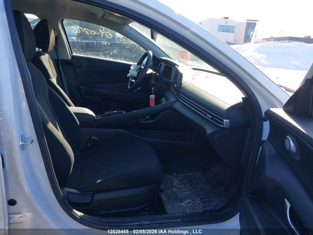 KMHLM4DG8SU939453 Hyundai Elantra
