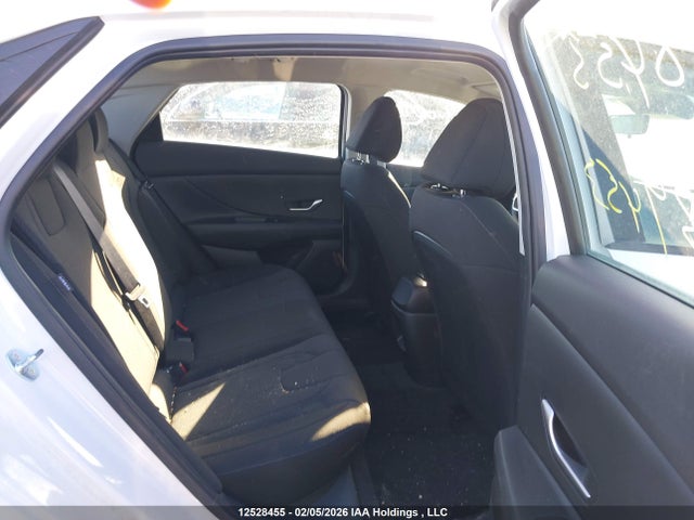 KMHLM4DG8SU939453 Hyundai Elantra