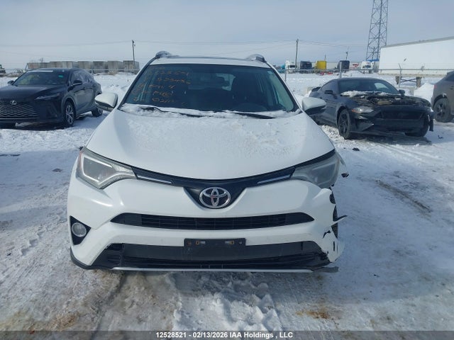 Toyota Rav4 Xle 2016 2T3RFREV2GW503436 Image 12