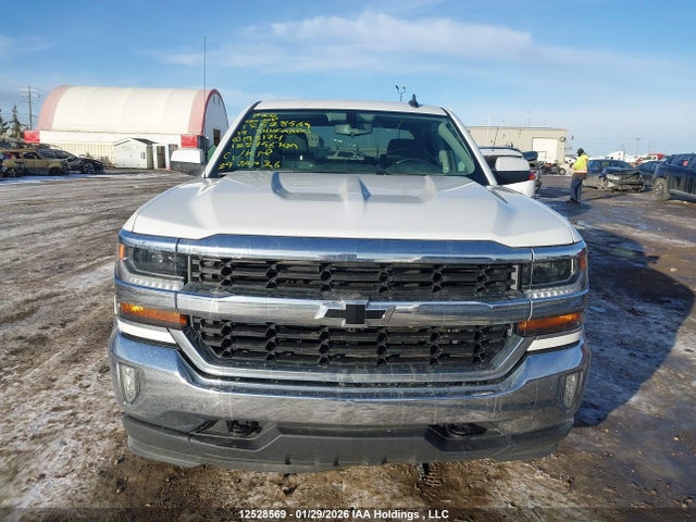 3GCUKREC8JG193174 Chevrolet Silverado 1500 1lt