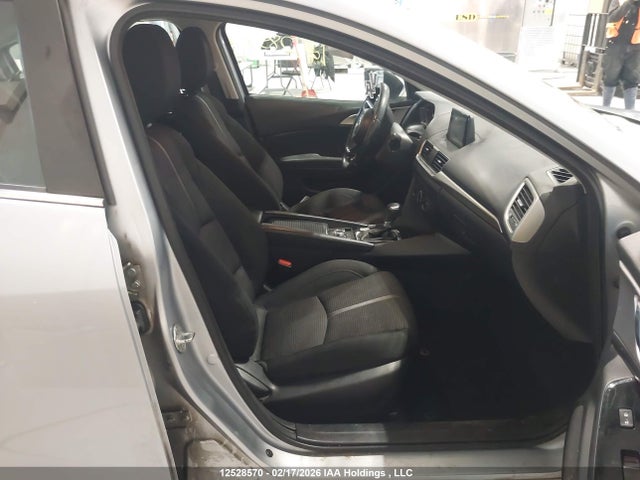 3MZBN1V78JM227437 Mazda 3 Gs