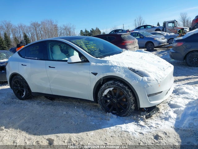 7SAYGAEE3NF400591 Tesla Model Y Long Range