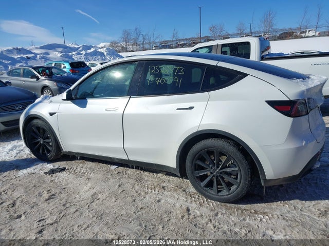 7SAYGAEE3NF400591 Tesla Model Y Long Range