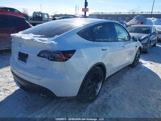 7SAYGAEE3NF400591 Tesla Model Y Long Range