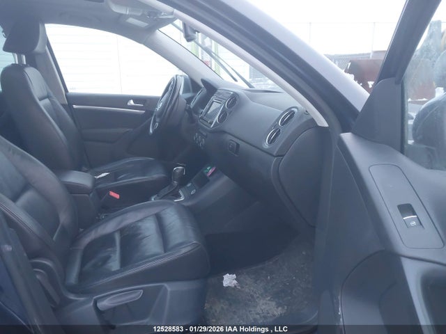 WVGLV7AX8HK006045 Volkswagen Tiguan Highline