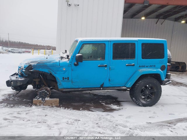 1C4BJWEG4HL575775 Jeep Wrangler Unlimited Sahara