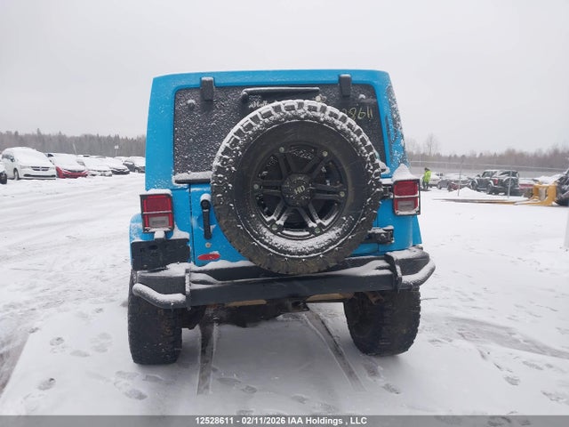 1C4BJWEG4HL575775 Jeep Wrangler Unlimited Sahara