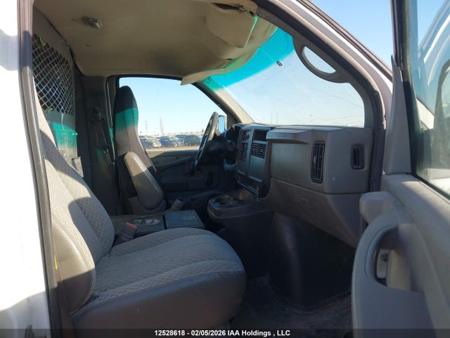 12528618 :رقم المزاد ، 1GTGG25V171132411 vin ، 2007 Gmc Savana G2500 مزاد بيع