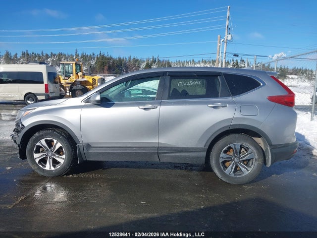 2HKRW2H22JH126971 Honda CR-V LX