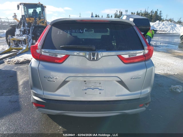 2HKRW2H22JH126971 Honda CR-V LX