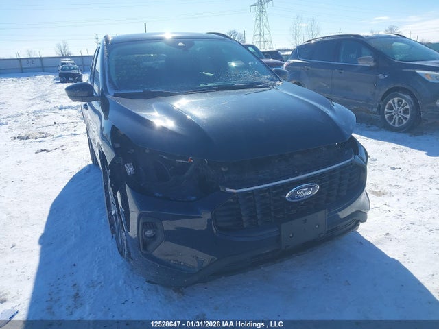 1FMCU9JA2RUA71439 Ford Escape Platinum