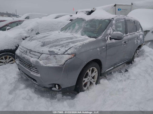 JA4JZ3AX6EZ605614 Mitsubishi Outlander Se