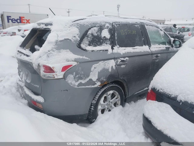 JA4JZ3AX6EZ605614 Mitsubishi Outlander Se