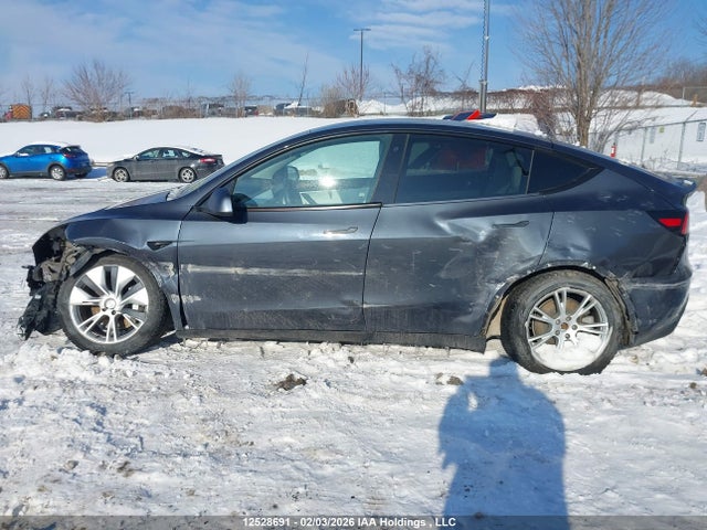 5YJYGDEF7LF039032 Tesla Model Y Long Range/performance