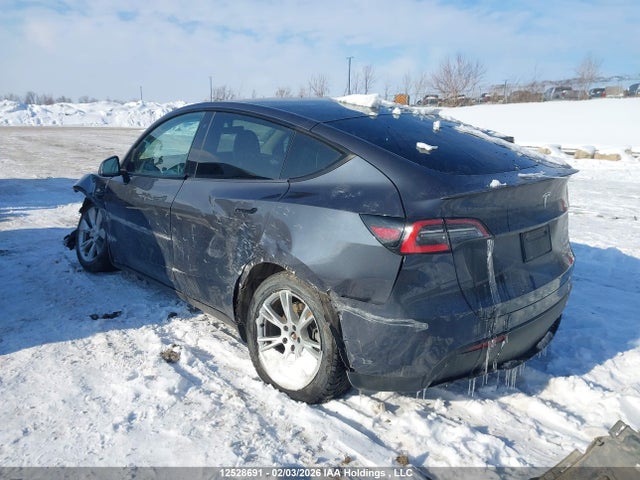 5YJYGDEF7LF039032 Tesla Model Y Long Range/performance