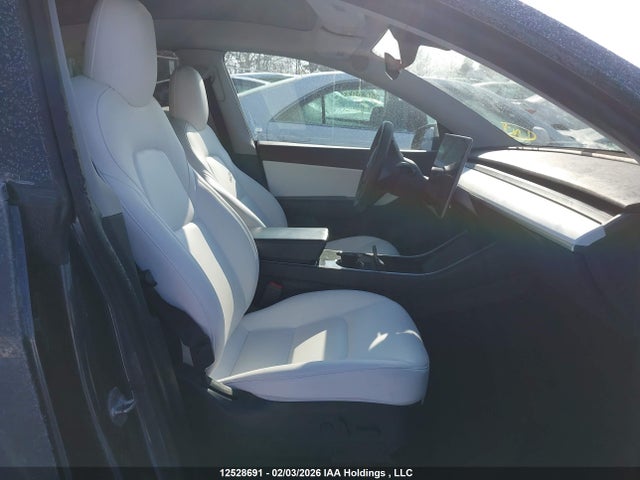 5YJYGDEF7LF039032 Tesla Model Y Long Range/performance