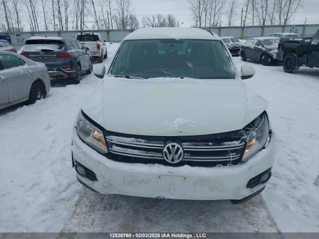 WVGJV7AX6FW518920 Volkswagen Tiguan