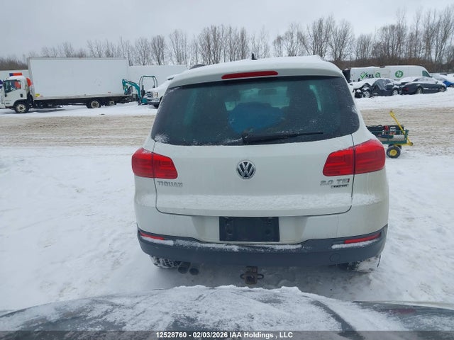 WVGJV7AX6FW518920 Volkswagen Tiguan