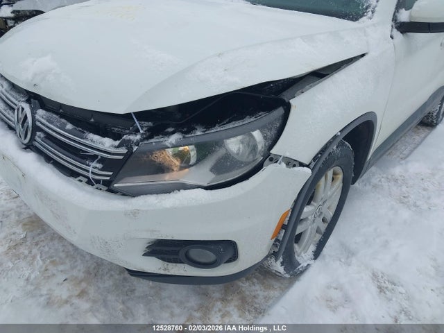 WVGJV7AX6FW518920 Volkswagen Tiguan