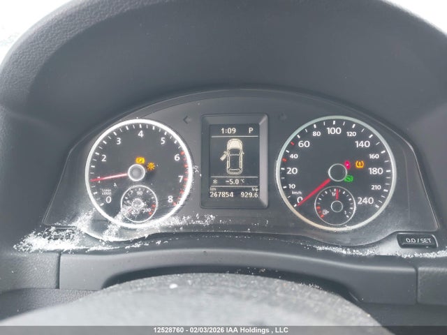 WVGJV7AX6FW518920 Volkswagen Tiguan