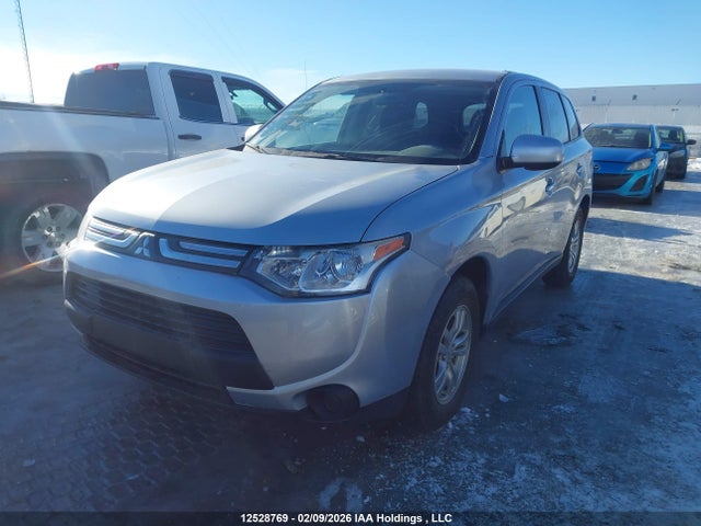 Mitsubishi Outlander Es 2014 JA4AZ2A32EZ605357 Image 2