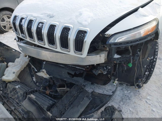 1C4PJMCB1GW111051 Jeep Cherokee