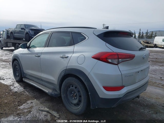 12528798 :رقم المزاد ، KM8J3CA21GU063605 vin ، 2016 Hyundai Tucson Limited/sport And Eco/se مزاد بيع
