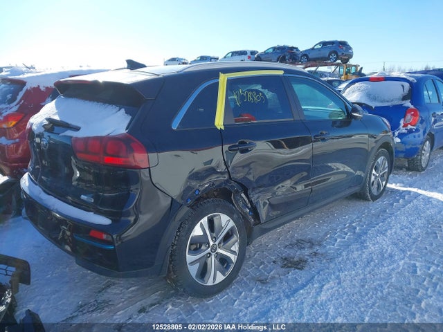 KNDCC3LG2M5093823 KIA NIRO EX