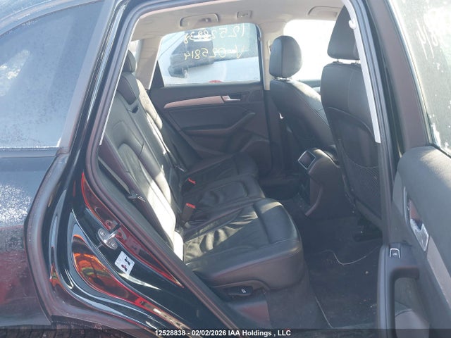 WA1CFCFP3FA025814 Audi Q5 2.0t Komfort