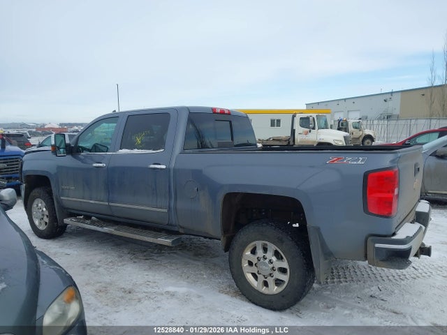 1GC4K0E81FF590208 Chevrolet Silverado 3500hd Ltz