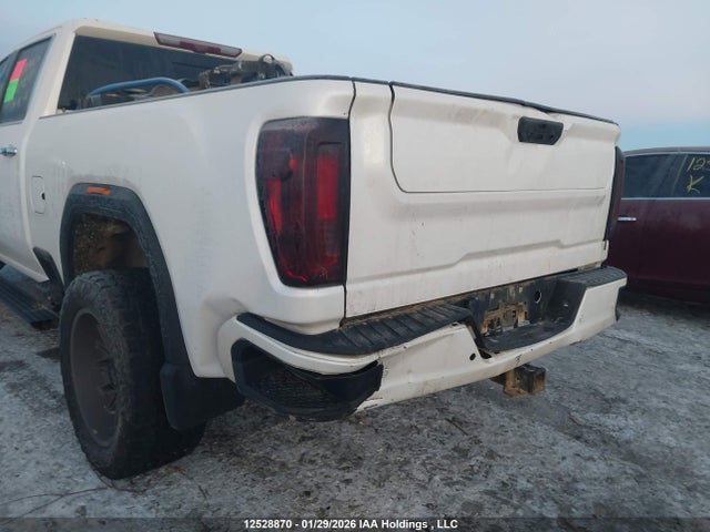 1GT49WEY6NF144777 GMC Sierra K3500 Denali